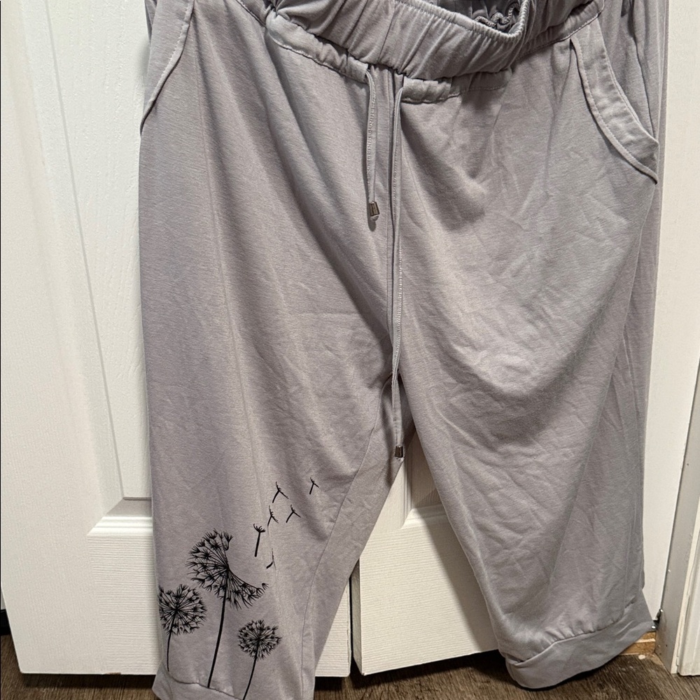 Gray Kids Bottoms with Dandelion Design